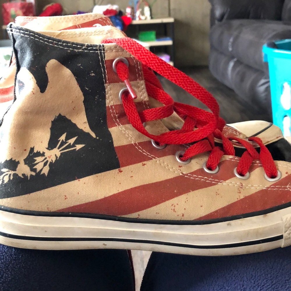 American flag high top converse.